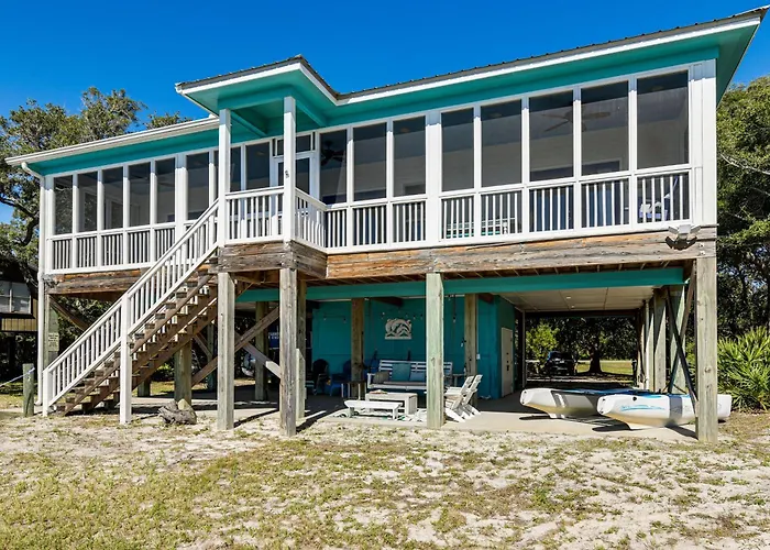 Gem W/ Beachfront Patio & Sunset Pier! *